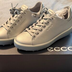 Ecco Women's Silver Leather Lace-Up Golf Shoes